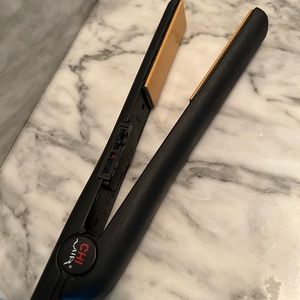 CHI hair straightener / ceramic